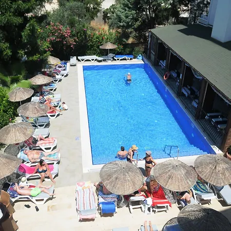 네이비 3* 이츠멜레르