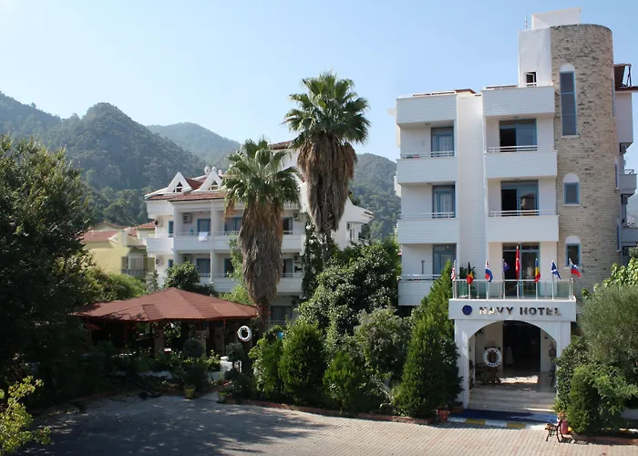 Navy Hotel İçmeler