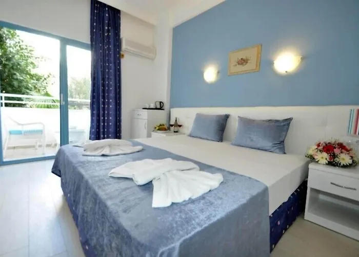 Navy Hotel İçmeler