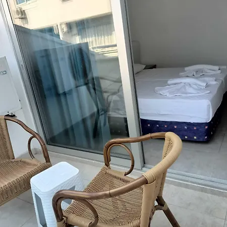 Navy Otel