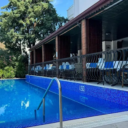Otel Navy İçmeler