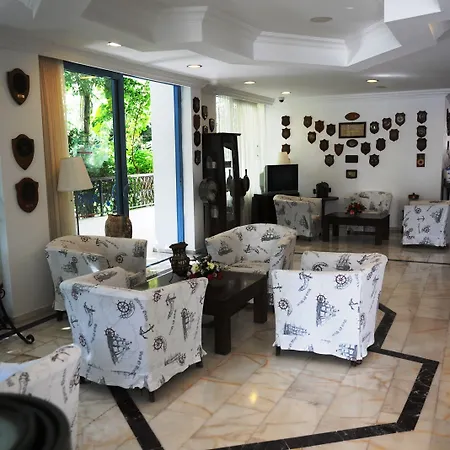 Navy Otel